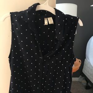 Navy/white polka dot tie front top / medium
